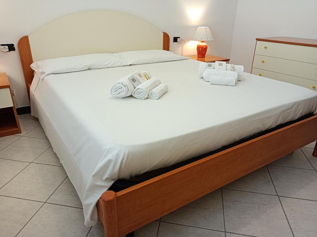 Appartamento Casa Giulia Calasetta Esterno foto